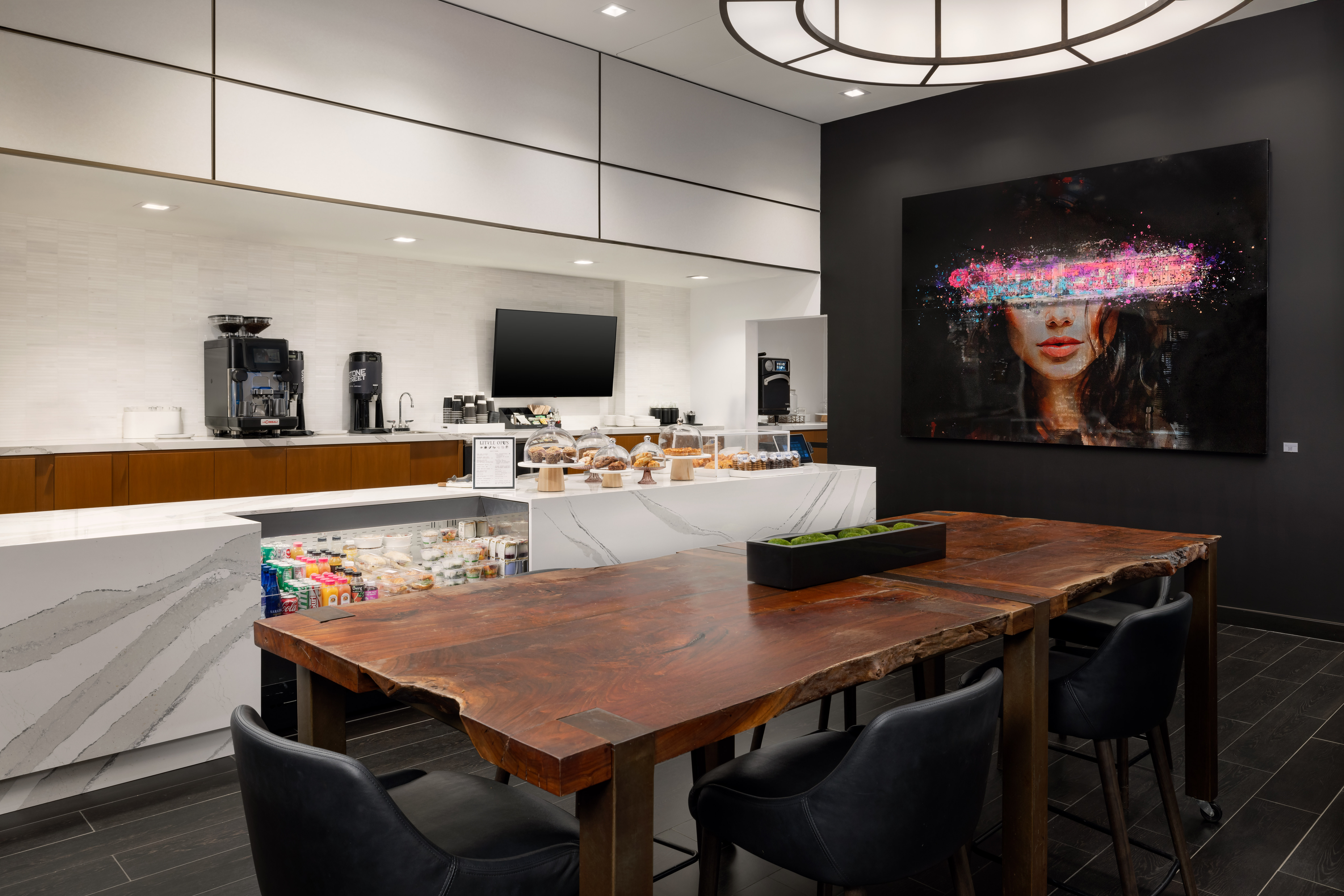 The Muse Bar & Lounge